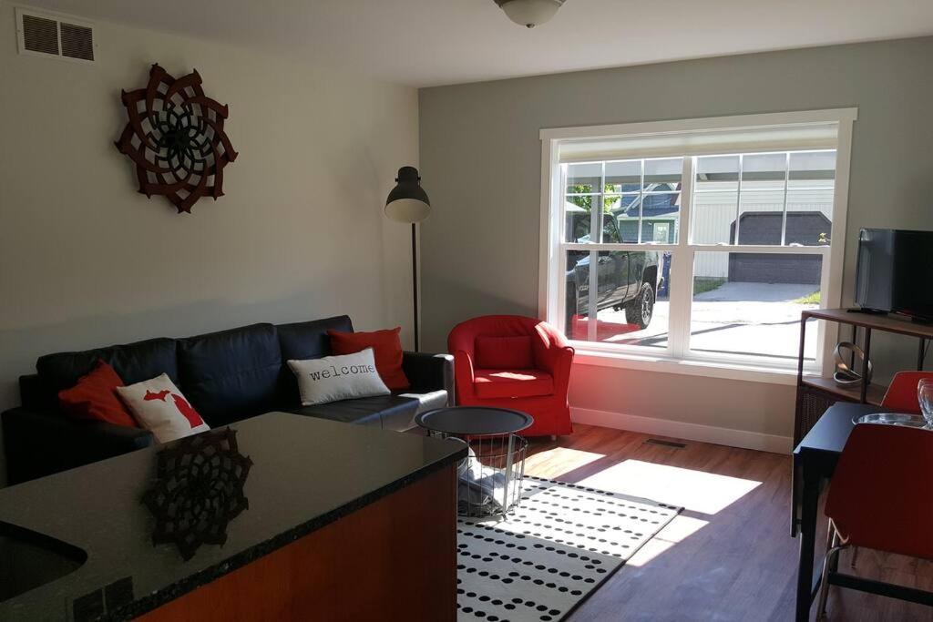 Modern And Pristine Condo -By The Gt Commons مدينة ترافيرز المظهر الخارجي الصورة